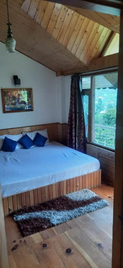 Throttle Shrottle Moto Hostel Manāli Exterior foto
