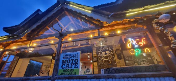 Throttle Shrottle Moto Hostel Manāli Exterior foto
